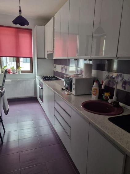 Apartament cu 2 camere decomandat în Central
