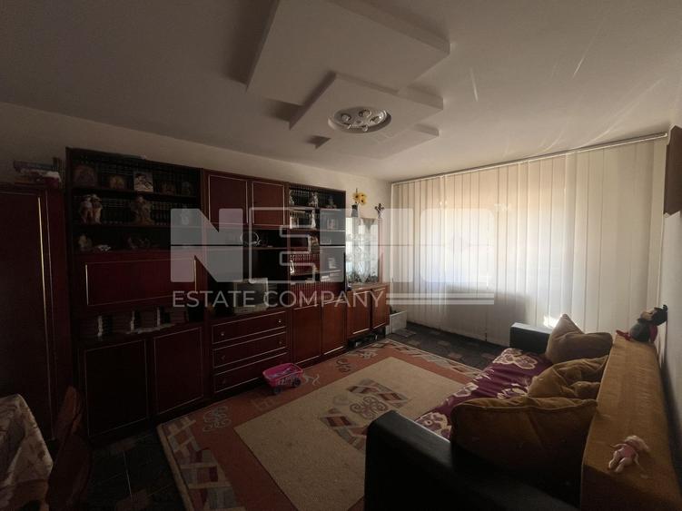 Apartament cu 3 camere, mobilat în Burdujeni