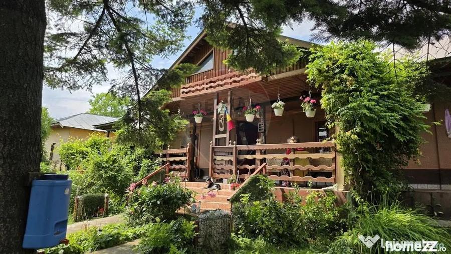 Casă cu 3 camere cu Teren 5063 Mp în Uzunu