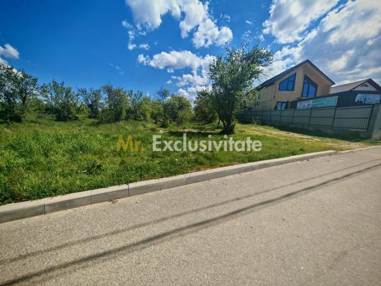 Teren de 2000 mp, în Central