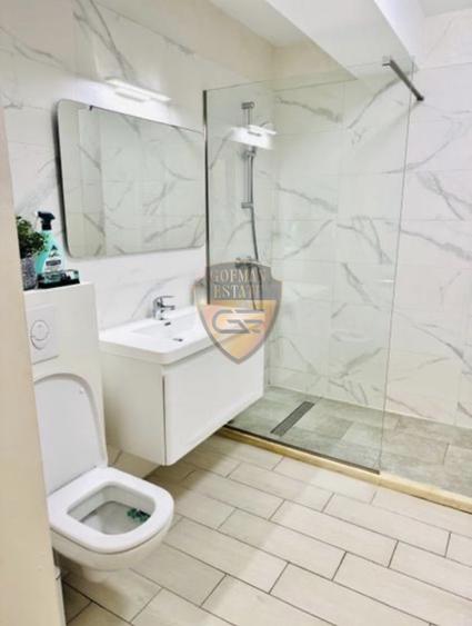 Apartament cu 2 camere semidecomandat, mobilat în Nord