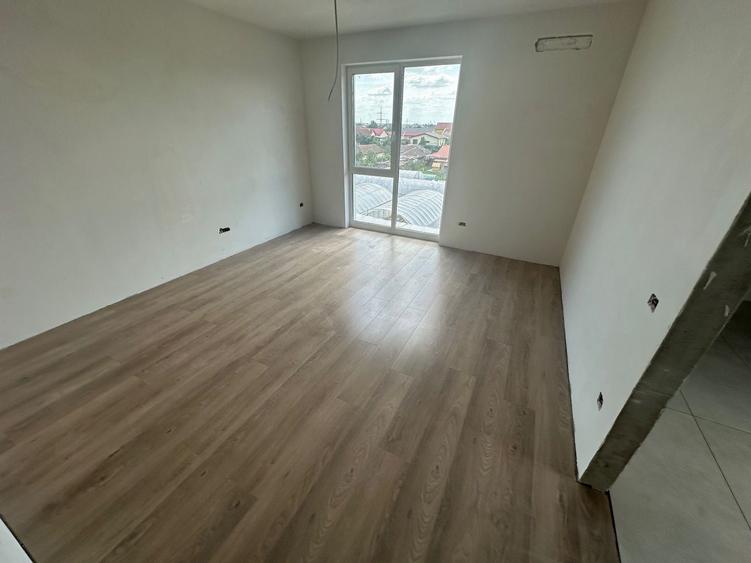 Apartament cu 2 camere decomandat în Freidorf