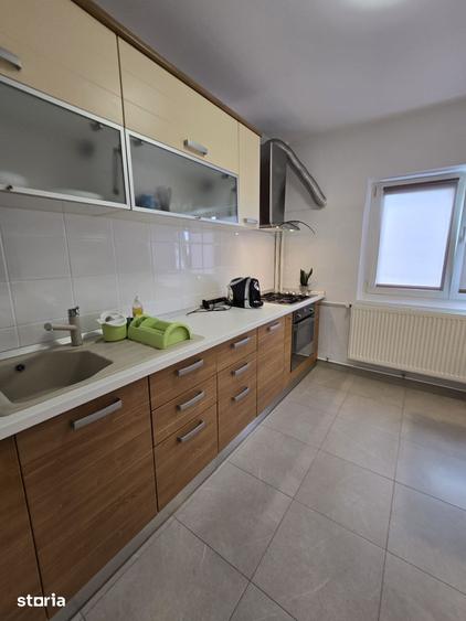 Apartament cu 2 camere decomandat, mobilat în Berceni