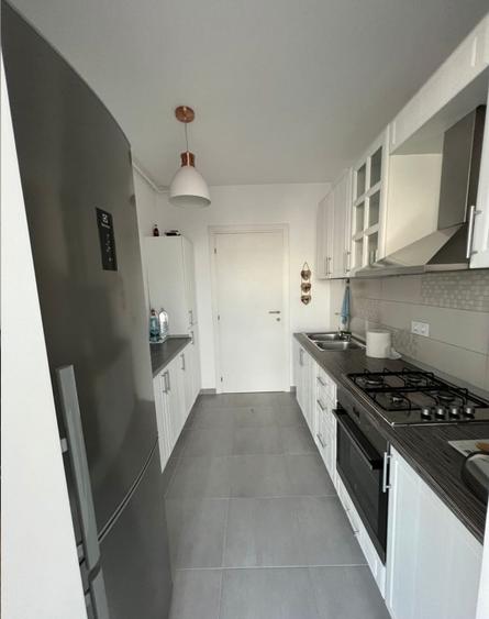 Apartament cu 2 camere semidecomandat, mobilat în Lujerului