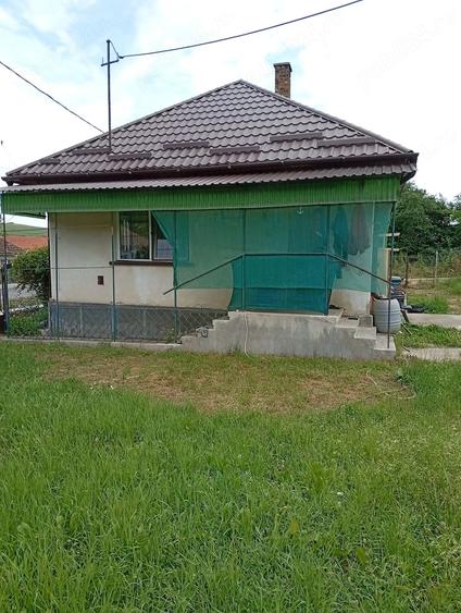 Casă cu 2 camere cu Teren 600 Mp în Cristur-Crișeni