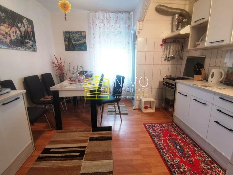 Apartament cu 4 camere decomandat în Sângeorgiu de Mureș