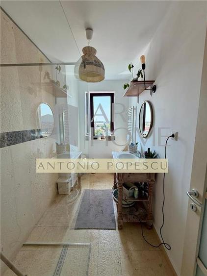 Apartament cu 3 camere decomandat, mobilat în Ultracentral