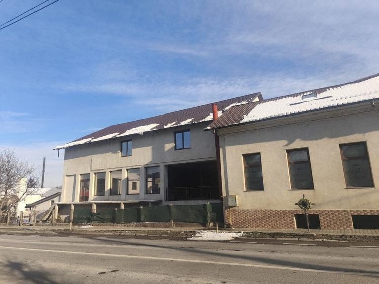 Spațiu comercial, de 2,100 mp, în Siret