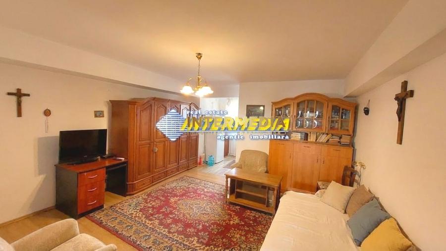 Apartament cu 2 camere decomandat, mobilat în Cetate