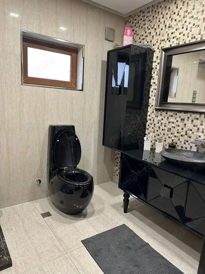 Casă cu 4 camere cu Teren 395 Mp în Central