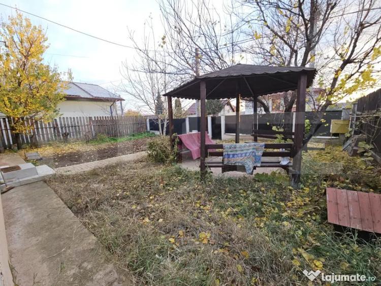 Casă cu 5 camere cu Teren 535 Mp în Valea Adâncă