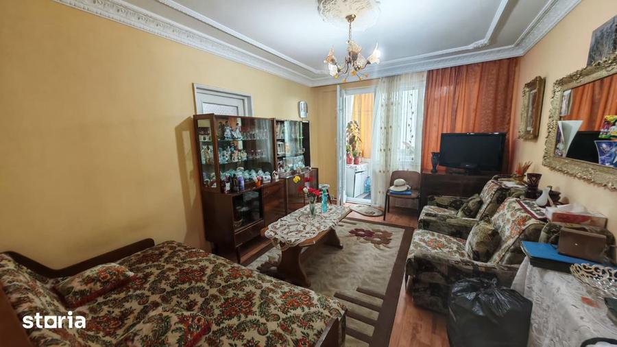 Apartament cu 2 camere în Micro 17