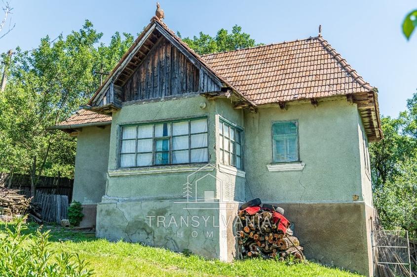 Casă individuală cu 2 camere cu Teren 1368 Mp în Livada (Petreștii de Jos)