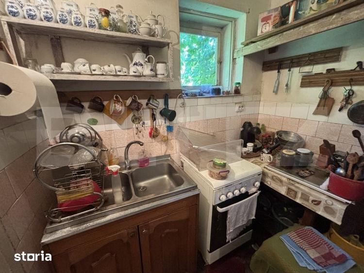 Casă cu 5 camere cu Teren 900 Mp în Pericei