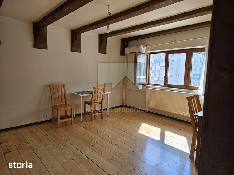 Apartament cu 3 camere decomandat în Rahova