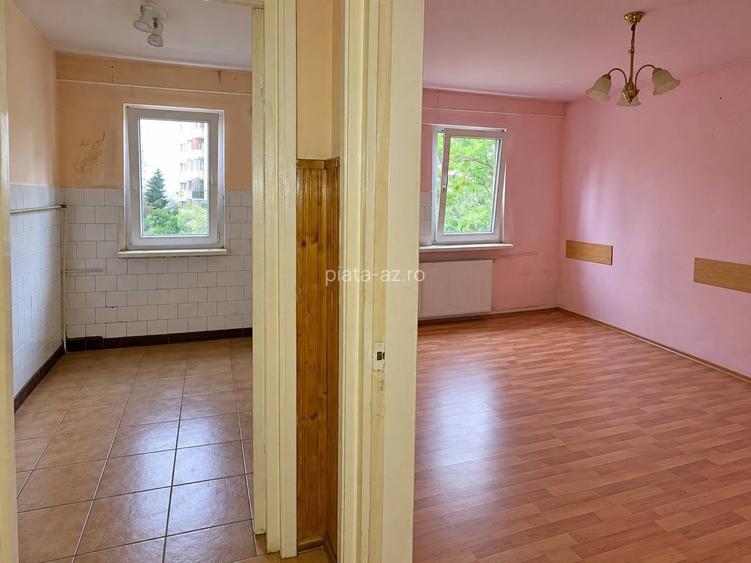 Apartament cu 2 camere, finisat clasic, in Manastur