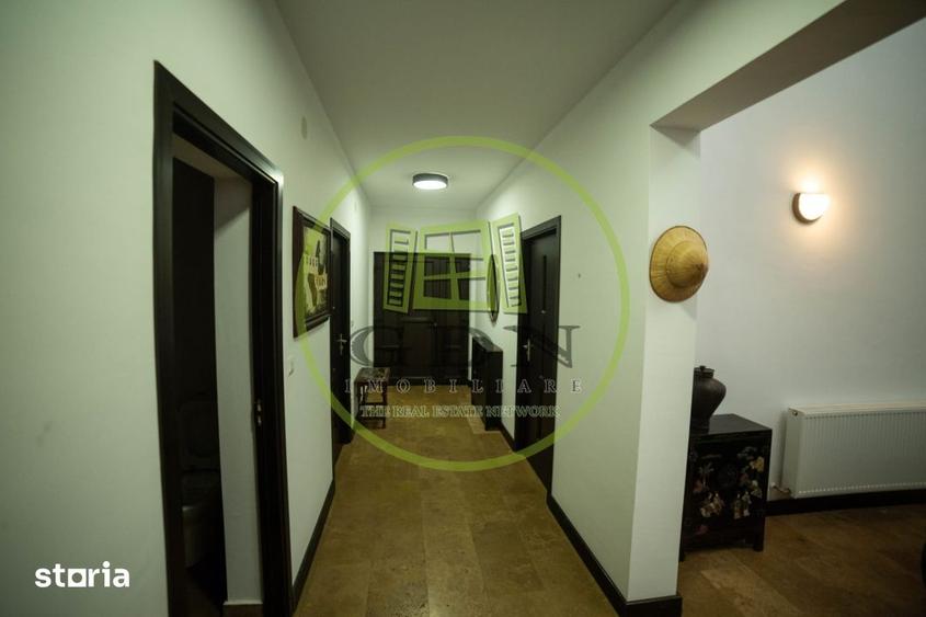 Casă cu 7 camere cu Teren 3515 Mp în Deda