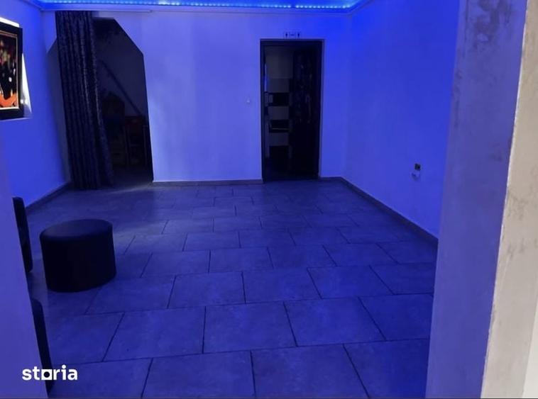 Teren de 400 mp, în Conțești