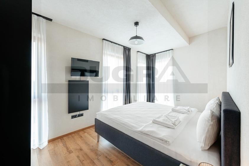 Apartament cu 3 camere semidecomandat, mobilat în Central