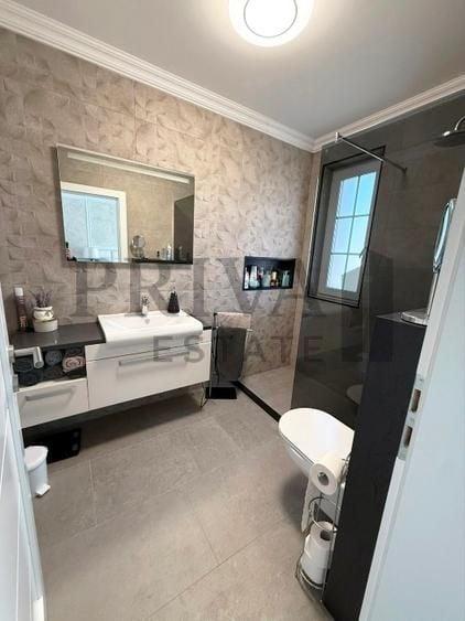 Duplex cu 4 camere cu Canalizare în Giroc