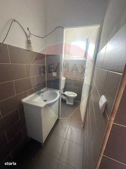 Spațiu comercial, de 256 mp, în Gura Văii