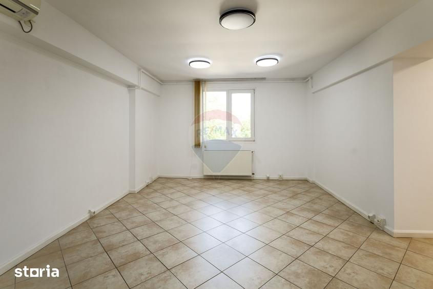 Spațiu comercial, de 68.5 mp, în Olimpia-Stadion