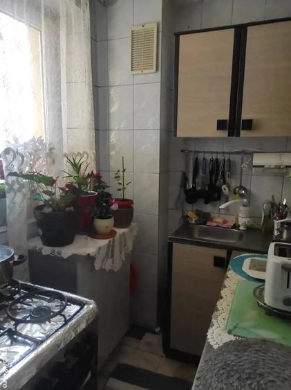 Apartament cu 2 camere decomandat în Micro 15