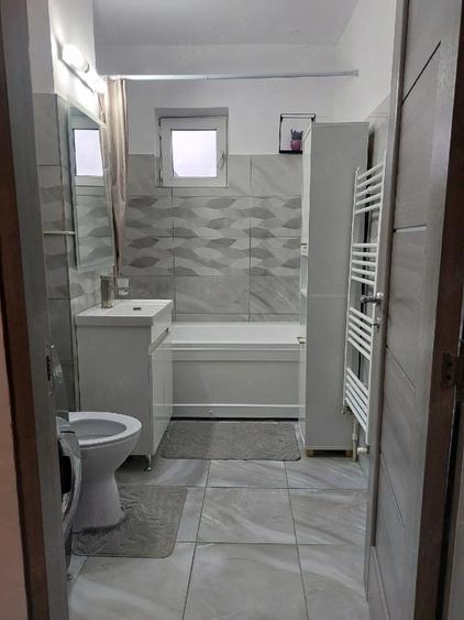 Apartament cu 2 camere decomandat în Exterior Vest