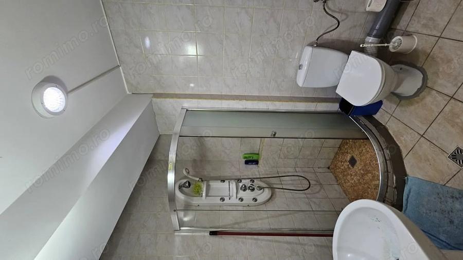 Apartament cu 2 camere decomandat în Florești