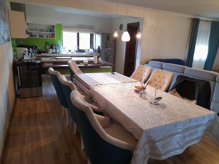 Casă cu 5 camere cu Piscina în Sângeorgiu de Mureș