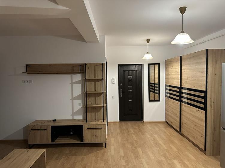 Apartament cu 2 camere semidecomandat în Sânpetru