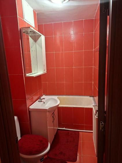 Apartament cu 2 camere semidecomandat în Exterior Vest
