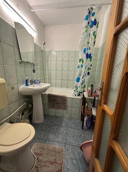 Apartament cu 2 camere decomandat în Ceardac