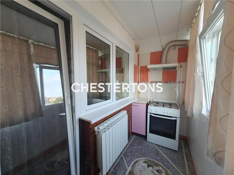 Apartament cu 2 camere decomandat, mobilat în Casa de Cultură