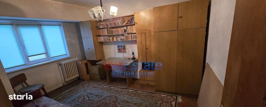 Apartament cu 4 camere decomandat, mobilat în Independenței