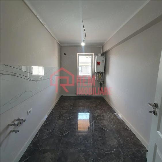 Apartament cu 2 camere decomandat în Fundeni