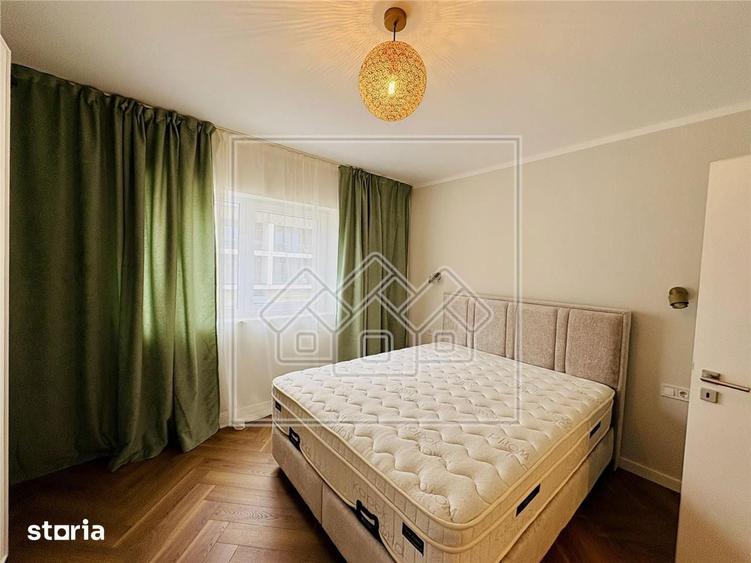 Apartament cu 3 camere decomandat în Cristian