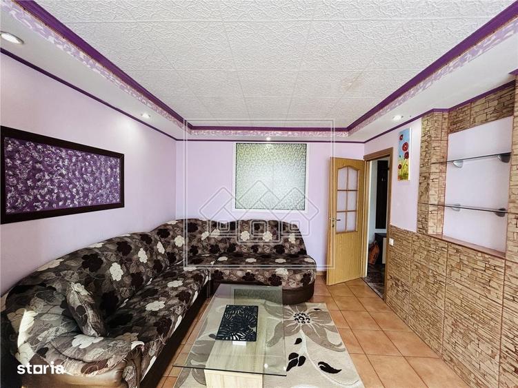 Apartament cu 2 camere decomandat în Terezian