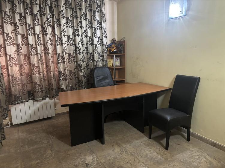 Casă cu 6 camere cu Teren 1000 Mp în Central