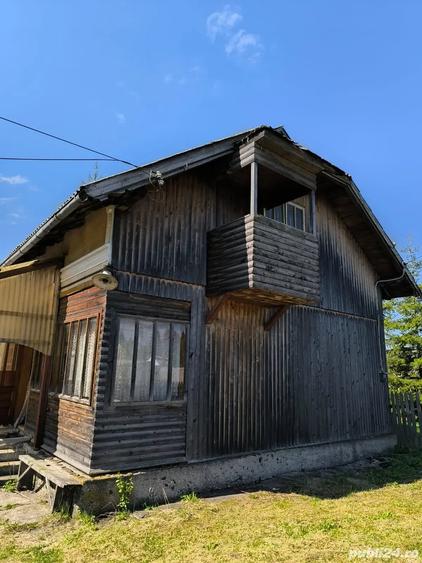 Casă cu 4 camere cu Teren 1170 Mp în Poiana Stampei