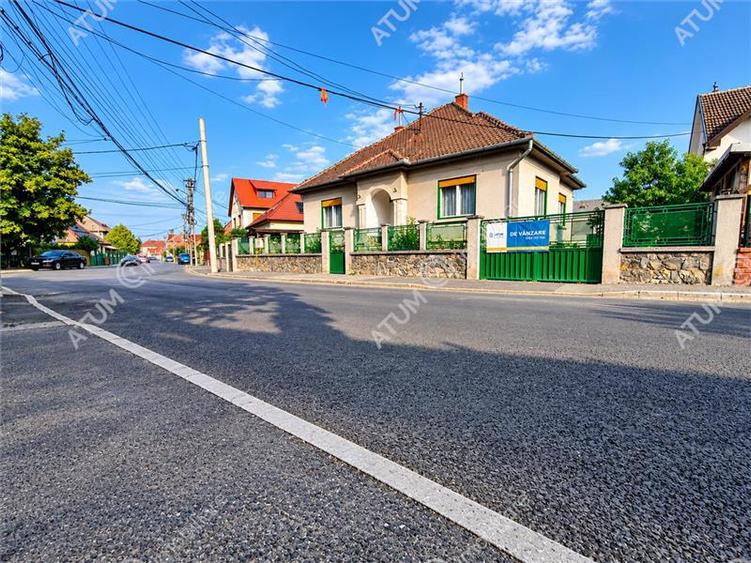 De vanzare casa cu 3 camere pivnita garaj si 508 mp teren in Sibiu - 30