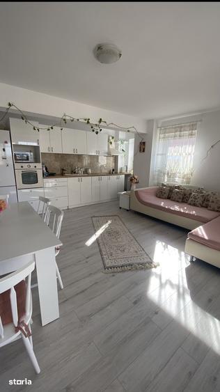 Apartament cu 3 camere în Iosia