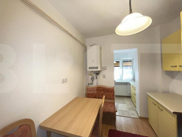 Apartament cu 2 camere decomandat, mobilat în Sud-Vest