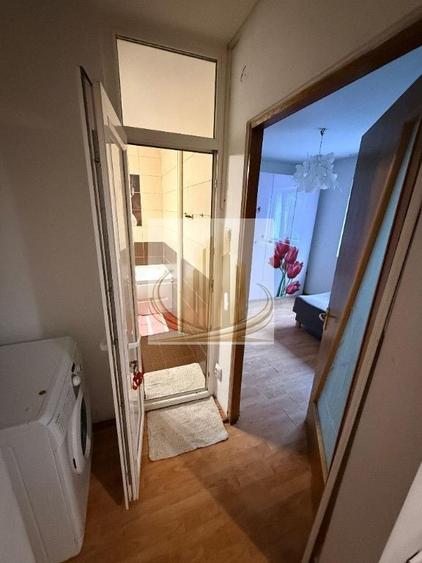 Apartament cu 3 camere semidecomandat, mobilat în Sălaj