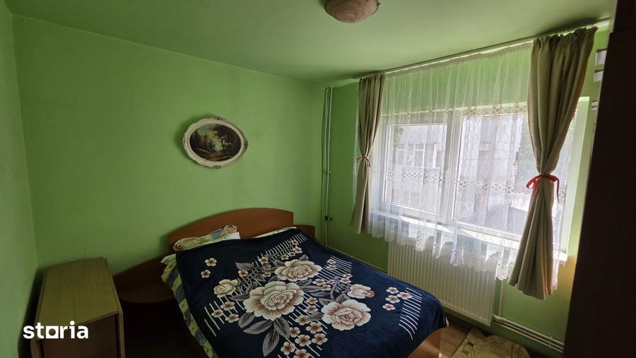 Apartament cu 2 camere semidecomandat în CET