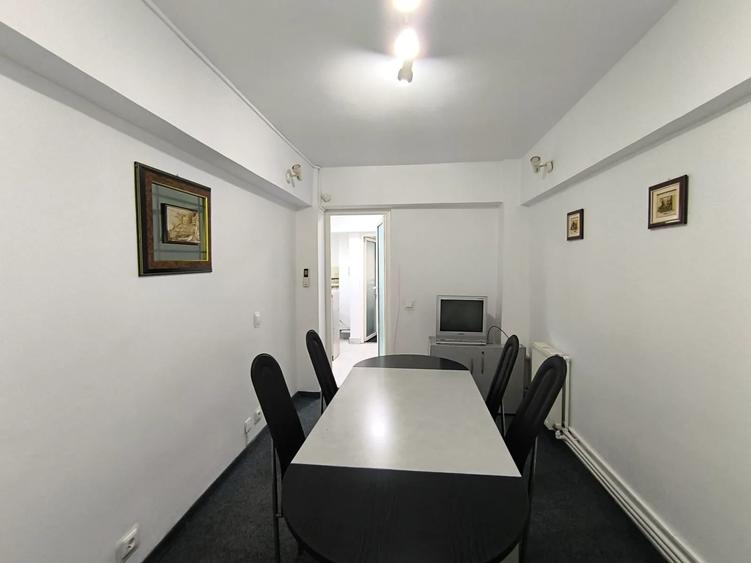 Spațiu comercial, de 80 mp, în Peninsula