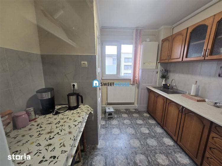 Apartament cu 2 camere semidecomandat în Central