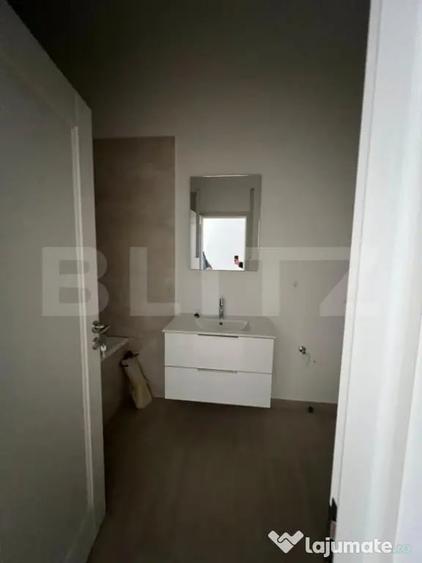 Apartament cu 2 camere decomandat în Livezeni