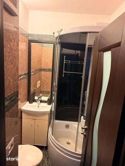Apartament cu 4 camere decomandat în Central