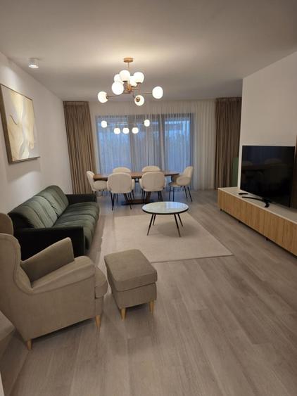 Casă individuală cu 5 camere cu Canalizare în Central
